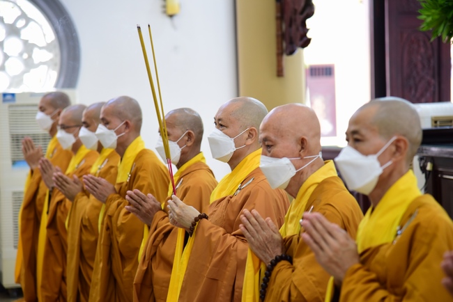 Lễ truyền giới Sa di Phương Trượng